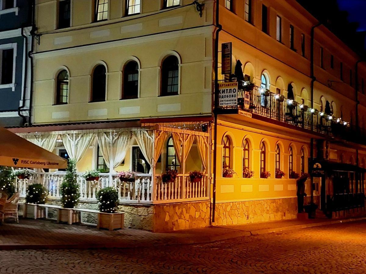 Apartments U Ratushi Kamenec Podolský Exteriér fotografie